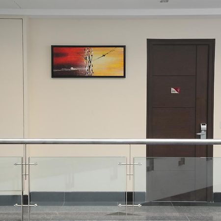 Hotel Gulnar New Delhi Exterior foto