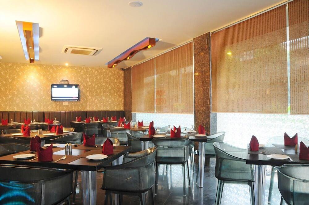 Hotel Gulnar New Delhi Exterior foto